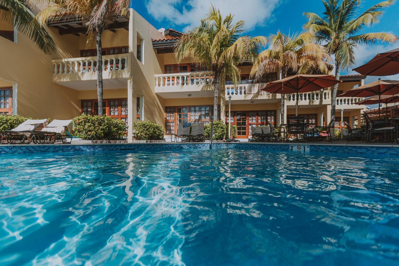 La Quinta Beach Resort Palm Beach Buitenkant foto